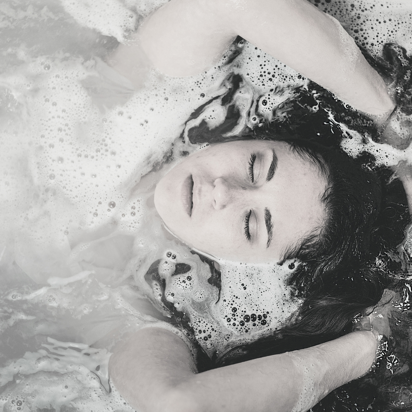 Glow Charcoal Detox Mask